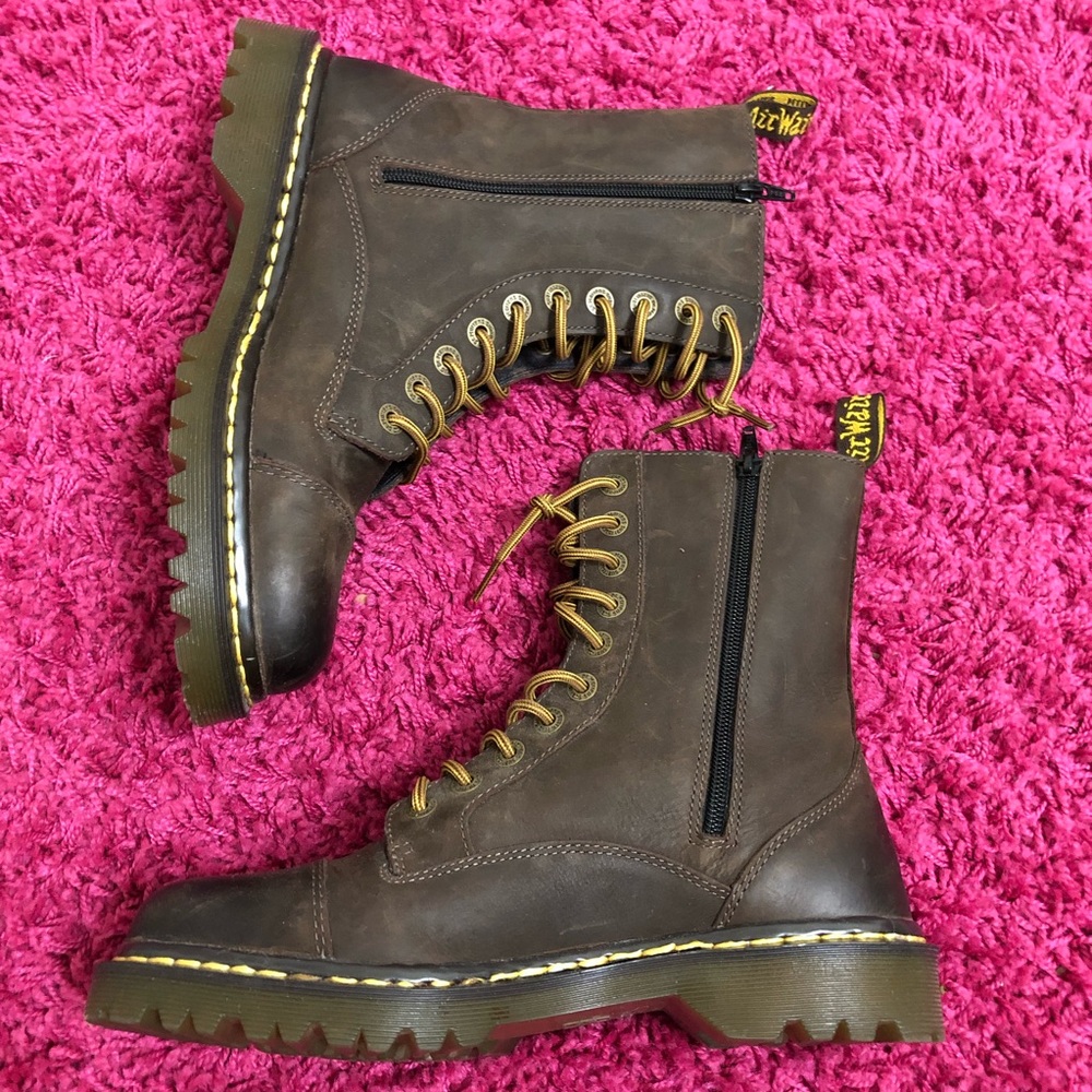 Dr. Martens 10-eye boot with side zipper